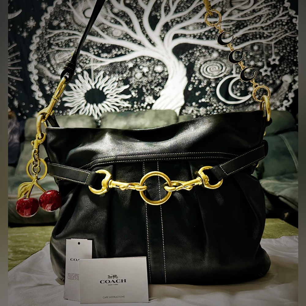 Vintage Y2K Coach soho Black Leather Shoulder Bag with Gold Hardware 2005years - Picture 6 of 17